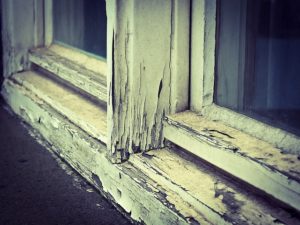 Fenster & Fensterrahmen richtig streichen